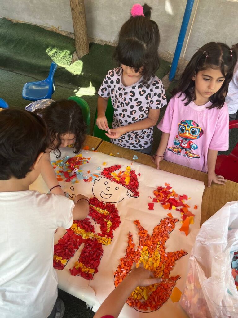 مراسم روز آتش‌نشان در دبستان گام آفتاب